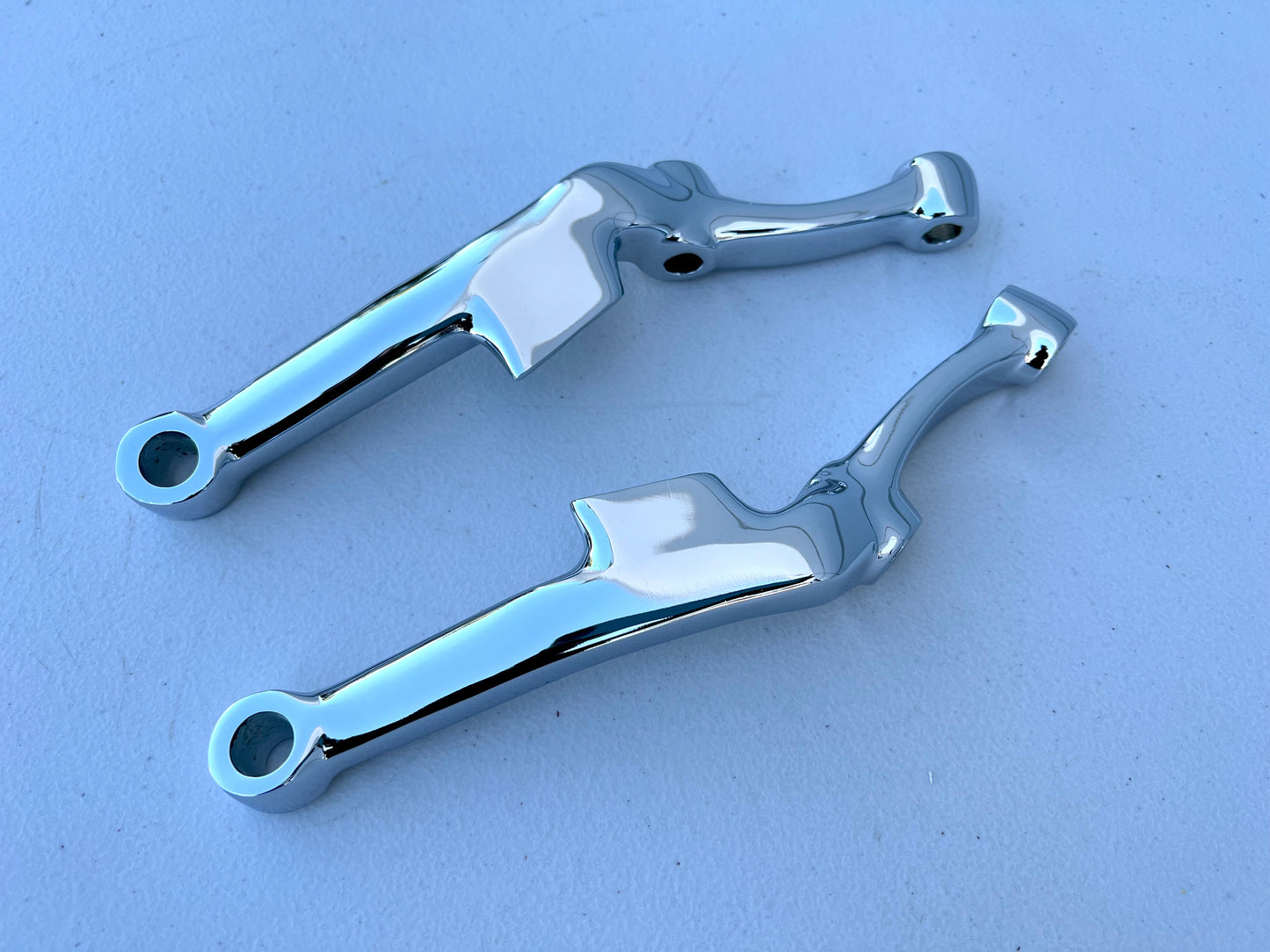 1955-57 CHEVY BEL AIR 210 150 OEM ORIGINAL Standard Drum Brake Spindle Steering Arm Knuckles / CHROME FINISH (PAIR)