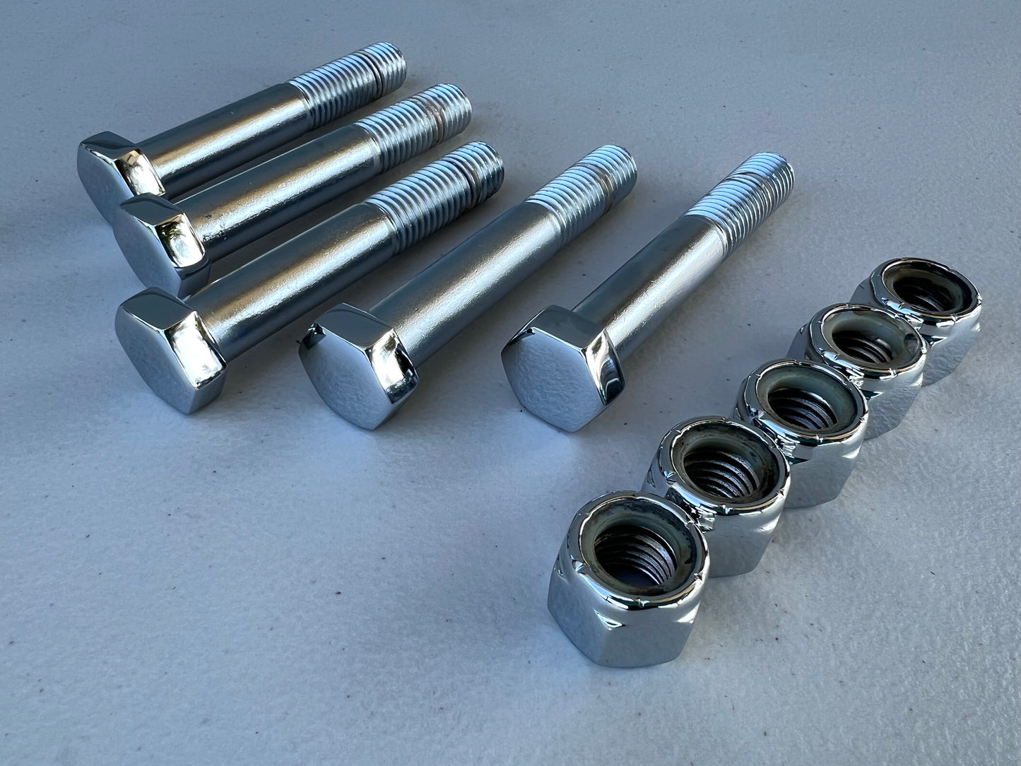 IMPALA REAR SUSPENSION HARDWARE KIT (FOR REAR TRAILING ARMS AND Y BONE) 5 BOLTS & 5 LOCKNUTS / CHROME FINISH