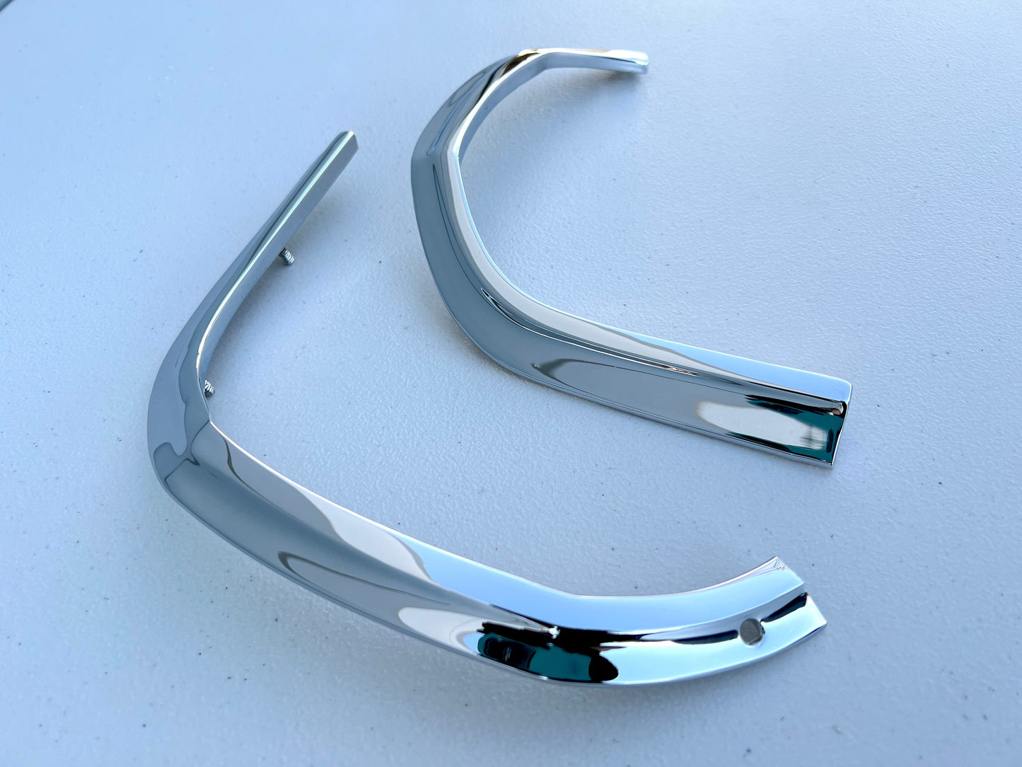 1964 CHEVY IMPALA / FULL-SIZE ORIGINAL (OEM) EYEBROW EYE BROW MOLDINGS 2PC/PAIR [ORIGINAL / OEM] [CHROME FINISH]